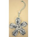 Závěsná dřevěná dekorace kytka 2 ks 8*16 cm