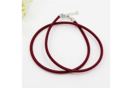 Náhrdelník z hedvábné šňůrky tm.červený 10 ks