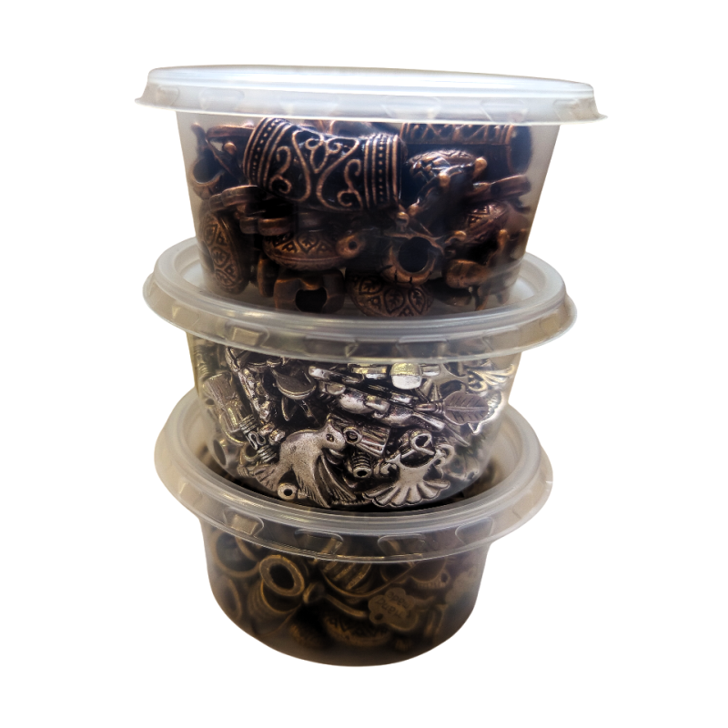 MIX přívěsků a korálků stříbrný 150g