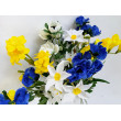 Kytice vázaná jaro s modrou 67 cm