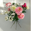 Kytice vázaná růžovo-bílá 65 cm