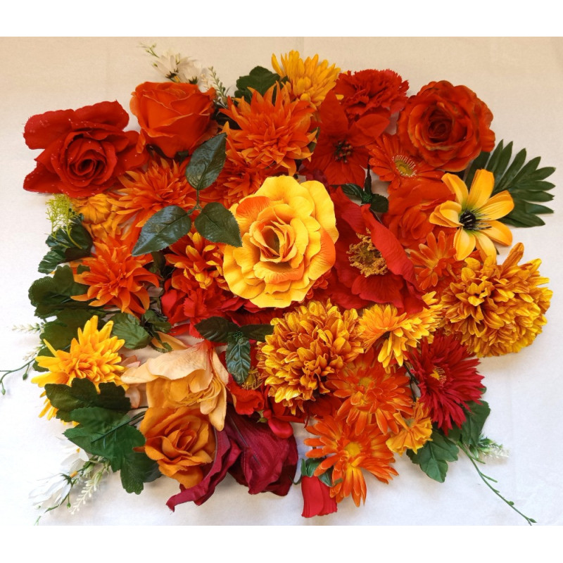 Kreativní box červeno-oranžových umělých květů