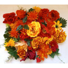 Kreativní box červeno-oranžových umělých květů